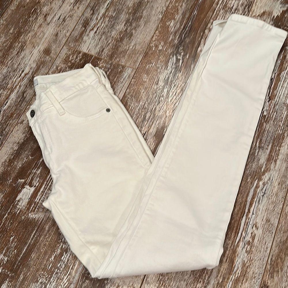 James Jeans Hunter Frost White Jeans size 27